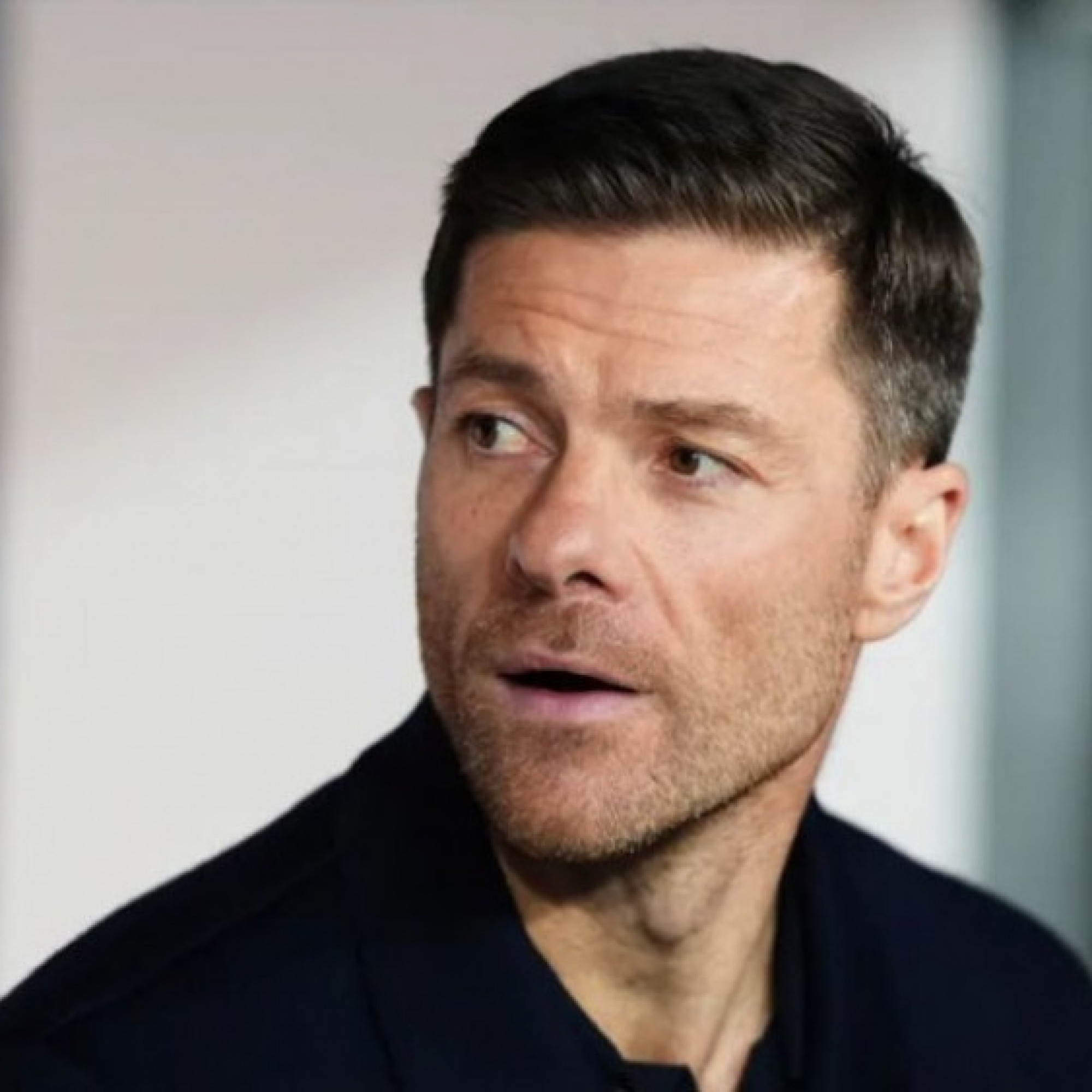  - Alonso trở thành HLV hot nhất hè 2026, Liverpool và Man City tranh nhau