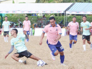 Hàng nghìn du khách đến Cần Thơ cổ vũ giải bóng đá nông dân Khmer mô lớn nhất từ trước đến nay