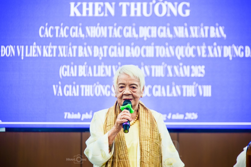 Má ơi, con đây! - 3