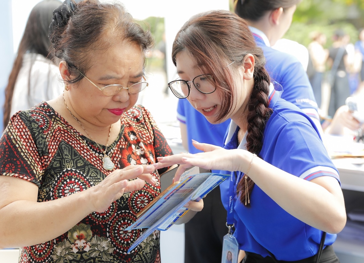 Du lịch dịp lễ 30/4 - 1/5 sôi động: Giá vé tăng, tour hút khách - 4