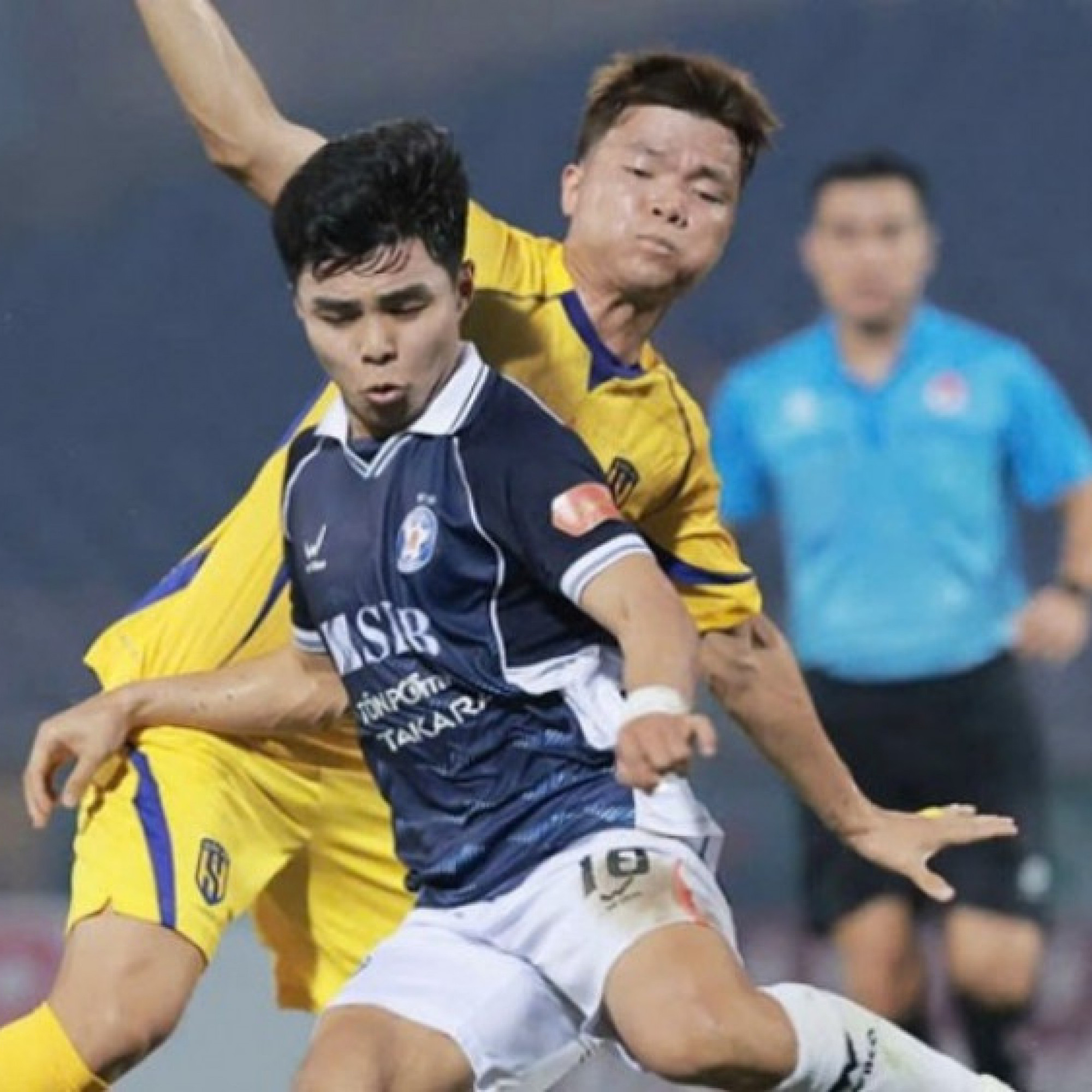  - Video bóng đá SLNA - Đà Nẵng: Hiệp một giằng co (V-League)