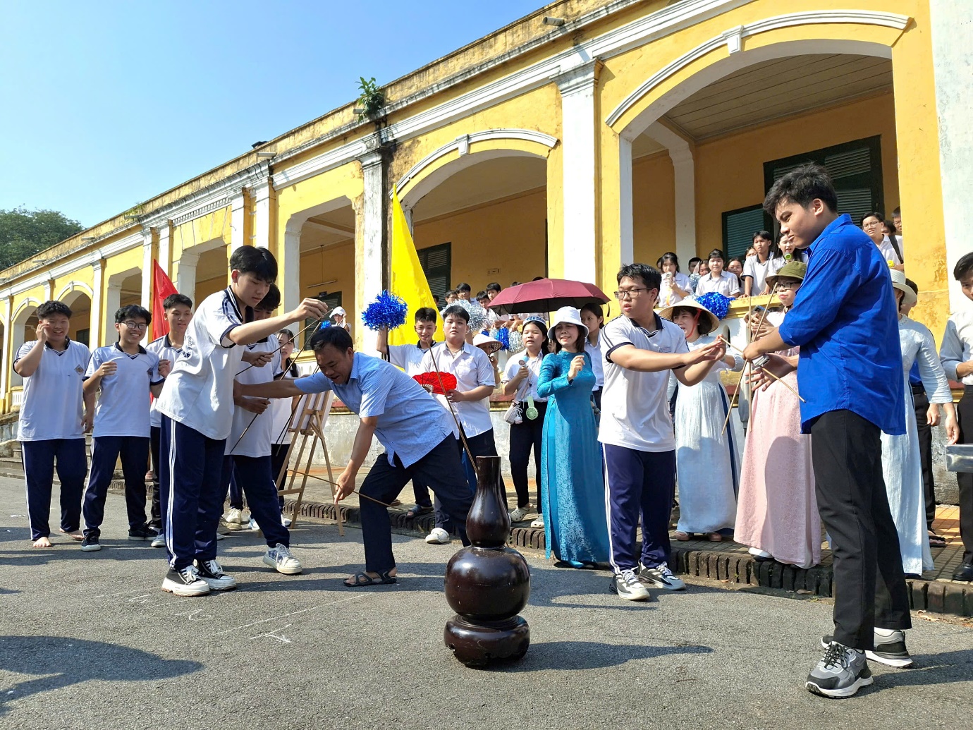 Học sinh xứ Huế hào hứng tham gia chương trình giáo dục di sản - 3
