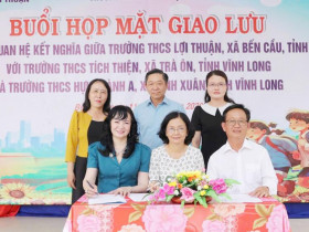 Sự kiện đặc sắc - Khi phấn trắng bắc cầu kiều: Khát vọng kết nối giữa hai miền đất học