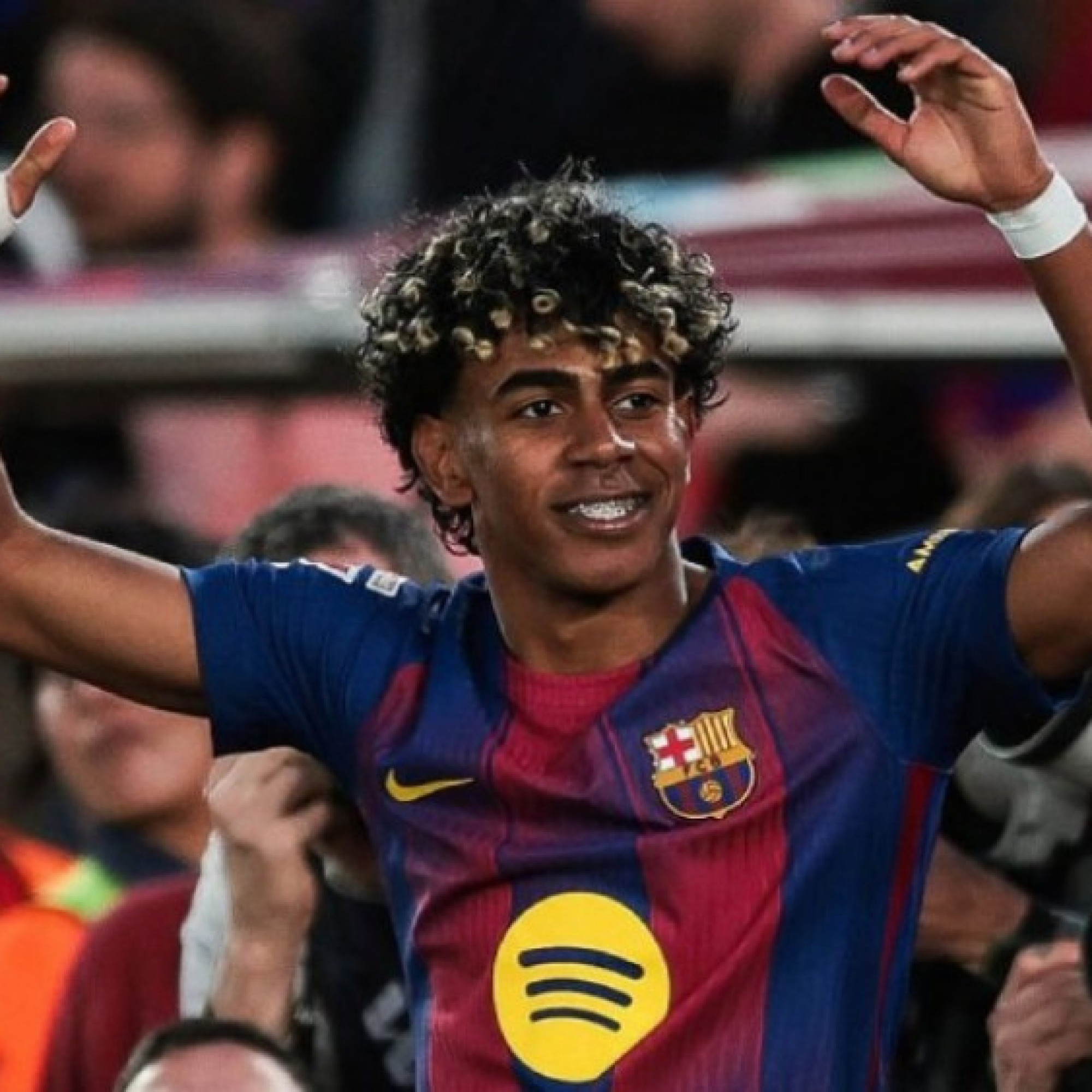  - Yamal quên nỗi sầu tại cúp C1: Toả sáng rực rỡ trong lần thứ 100 đá tại La Liga