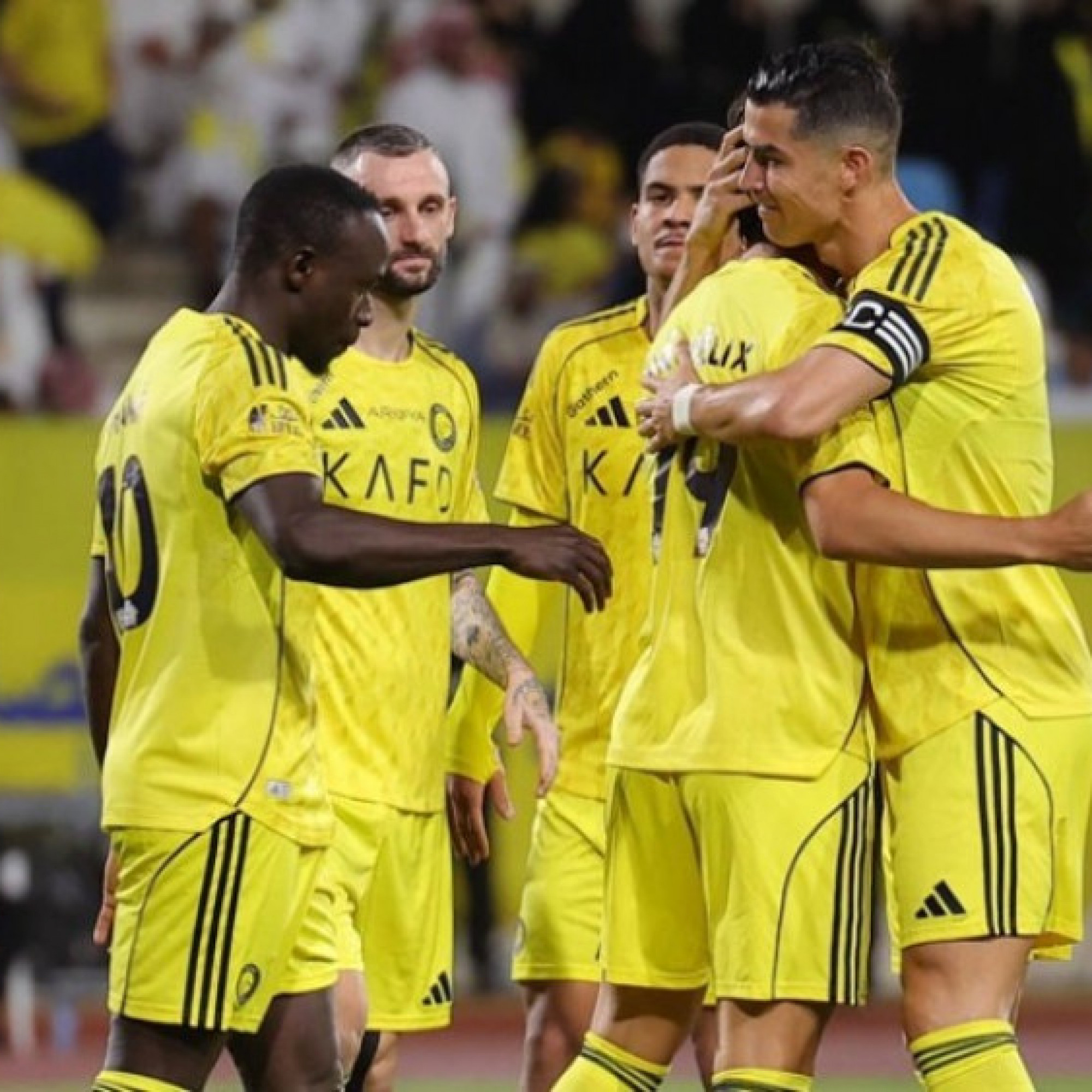  - Ronaldo rực sáng giúp Al Nassr lập kỷ lục, sáng cửa vô địch Saudi League sớm