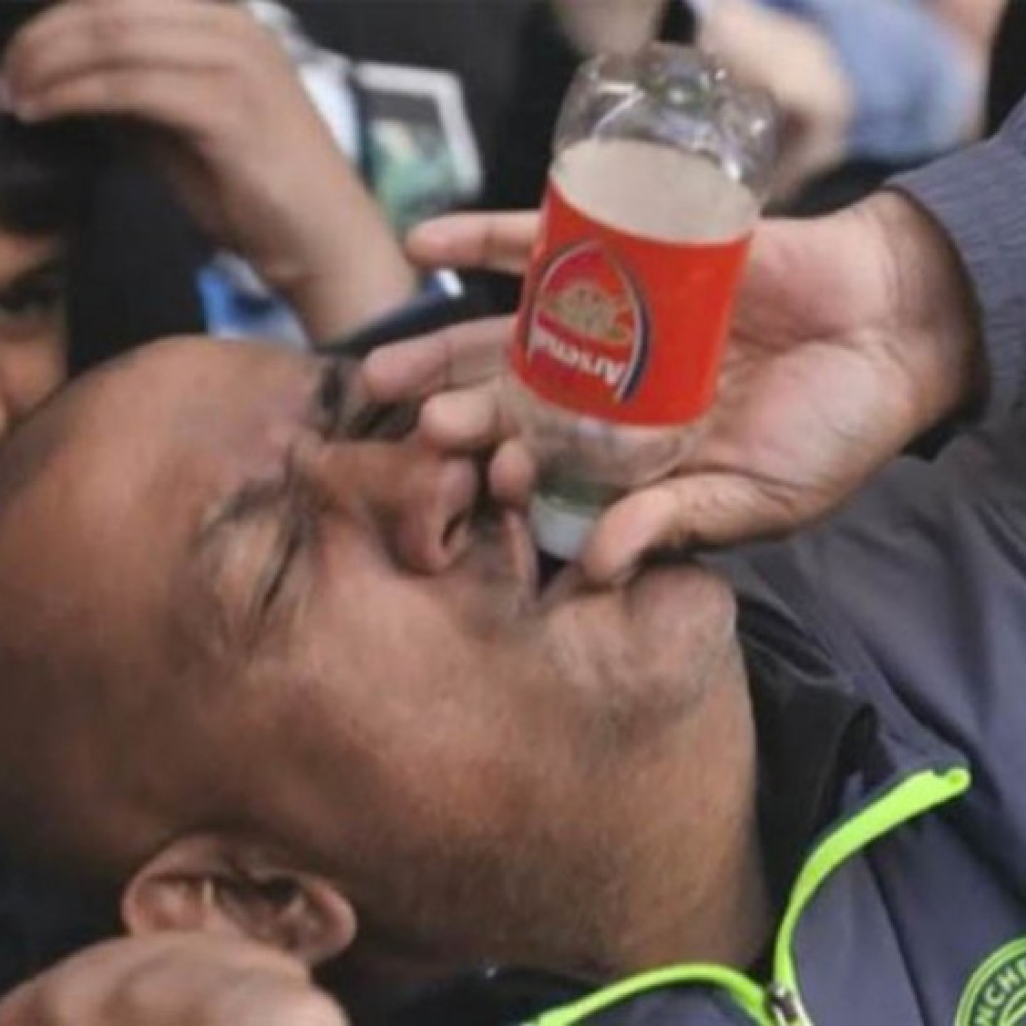  - Tin mới nhất bóng đá trưa 13/4: Fan Man City chọc tức Arsenal