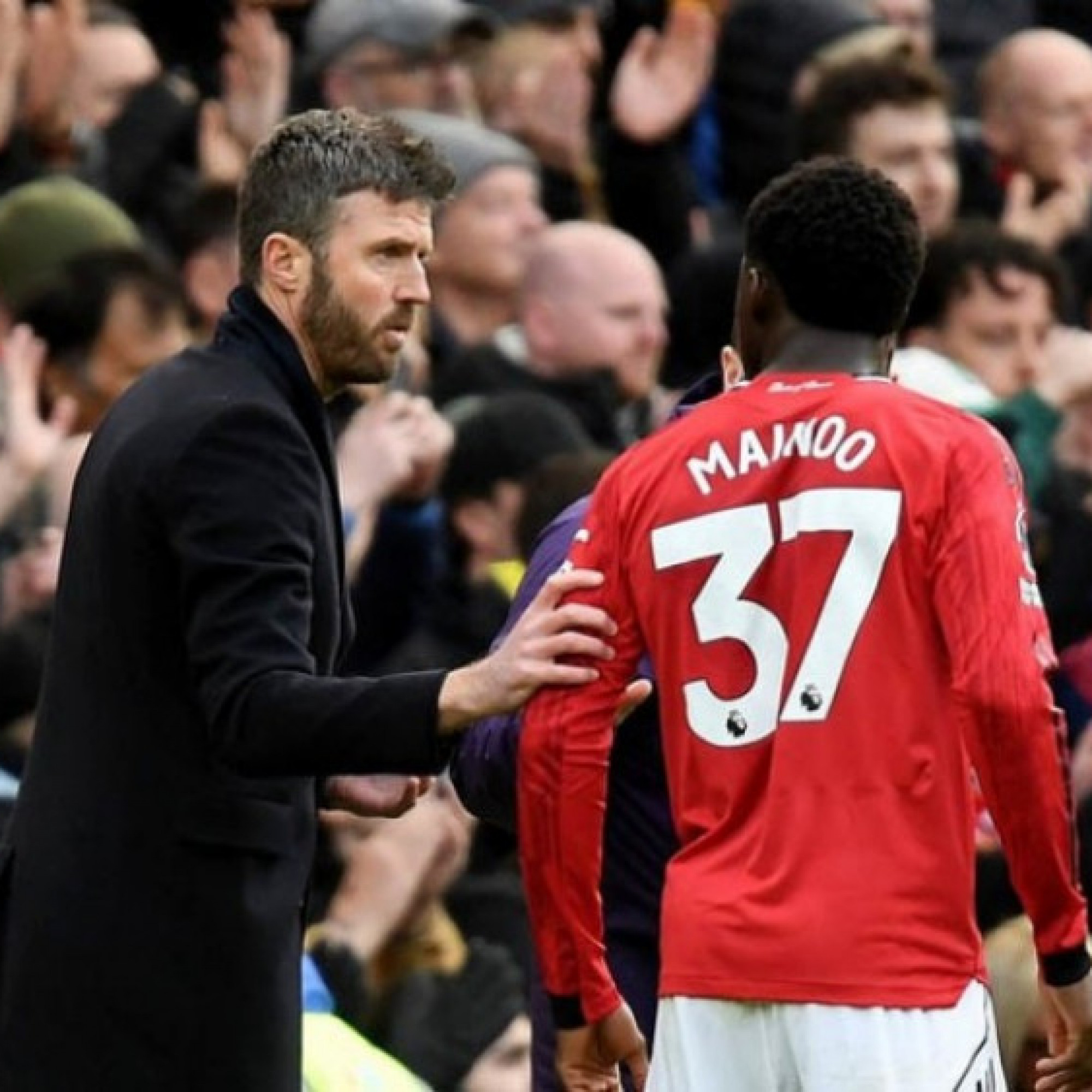  - Tin mới nhất bóng đá trưa 13/4: Mainoo sắp được MU gia hạn hợp đồng