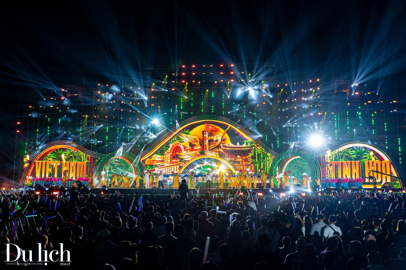 hon 50.000  nguoi chay het minh cung concert thanh am ky nguyen moi - 2