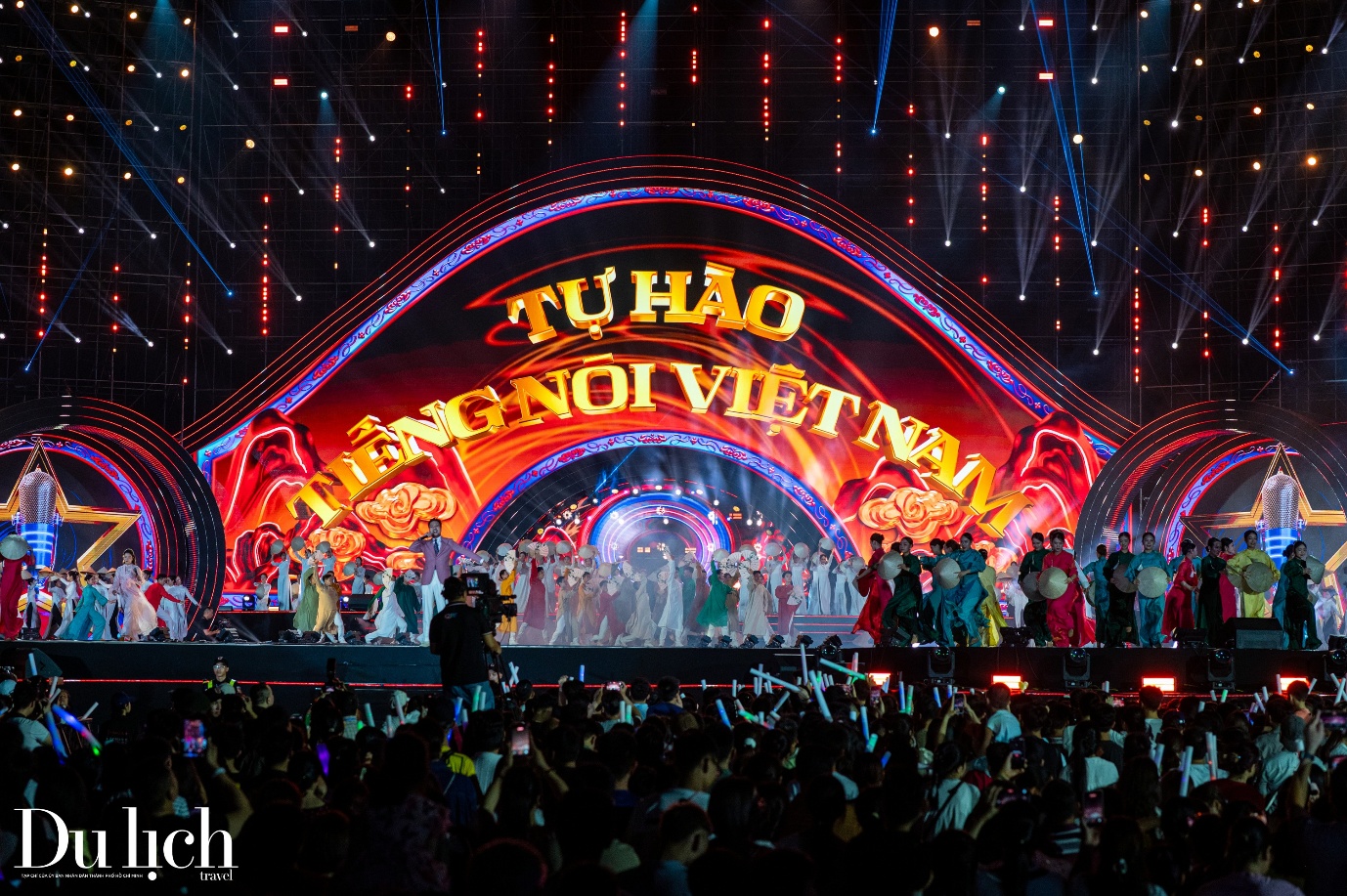 hon 50.000  nguoi chay het minh cung concert thanh am ky nguyen moi - 5