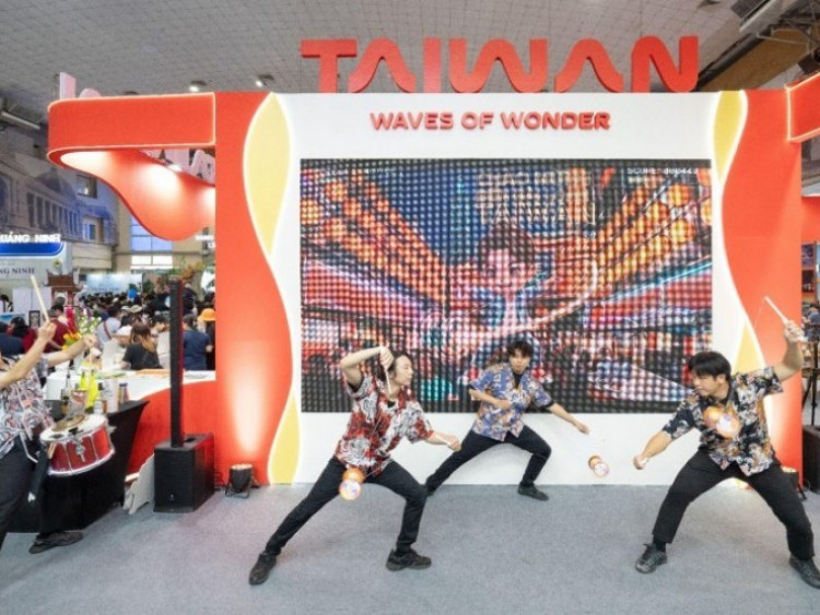 Không cần bay xa vẫn “du lịch Đài Loan”: Gian hàng VITM Hà Nội 2026 khiến giới trẻ thích thú