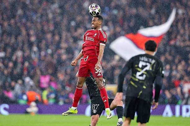 PSG 3 năm liền vào bán kết Cúp C1: "Nhà vua" phải chăng không có điểm yếu? - 2