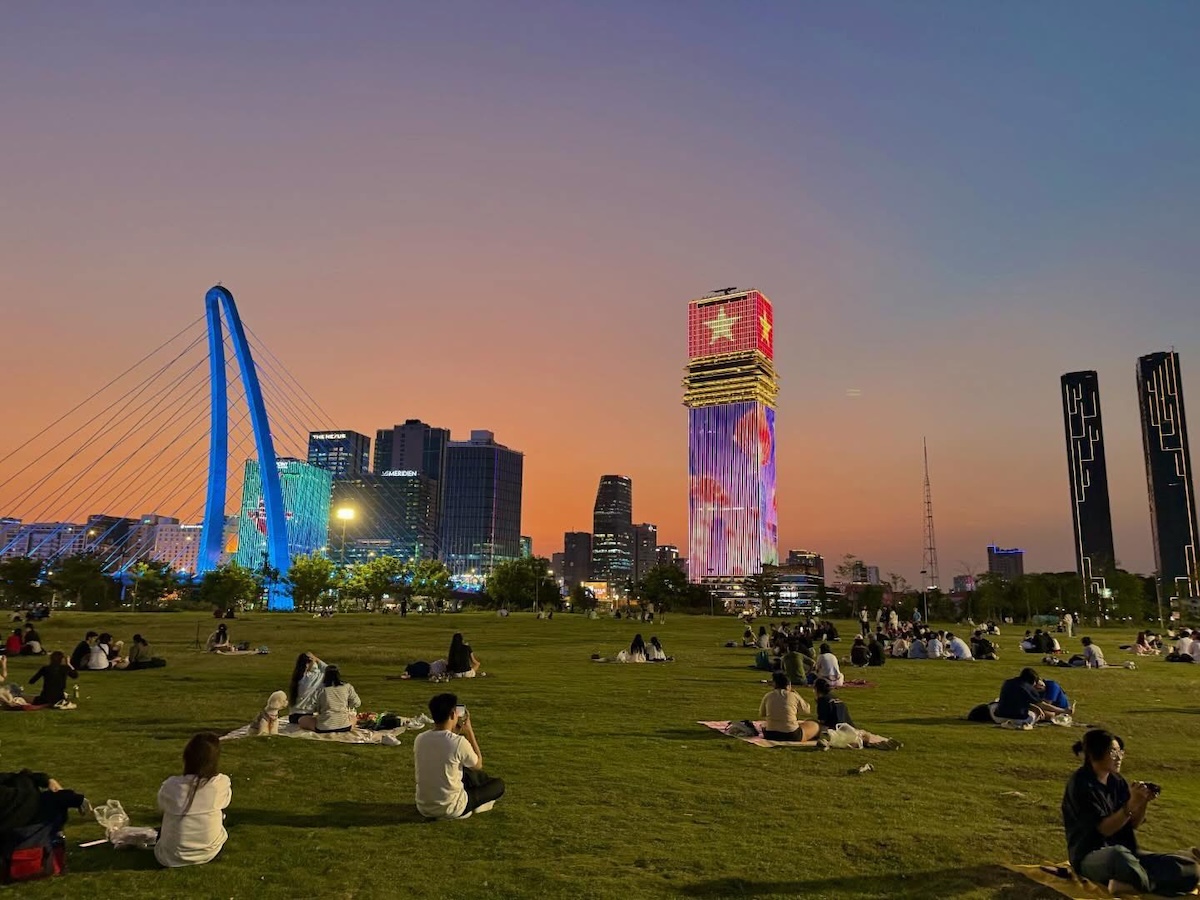 Nghỉ Giỗ Tổ Hùng Vương: Trải nghiệm từ phố thị đến biển xanh - 3