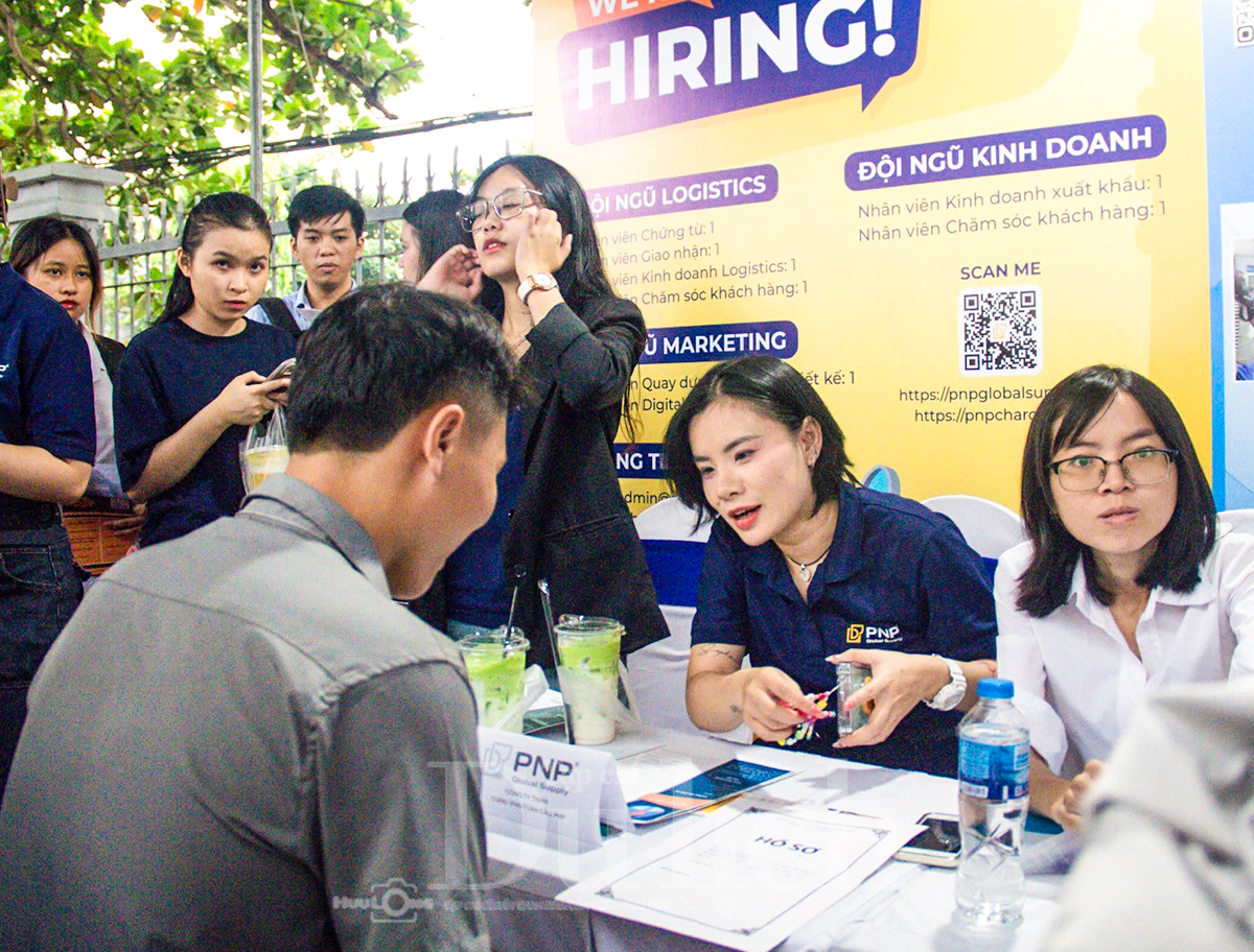 Bi kịch ‘thừa kinh nghiệm, thiếu tương lai’: Vì sao thị trường lao động đang quay lưng với tuổi trung niên? - 3