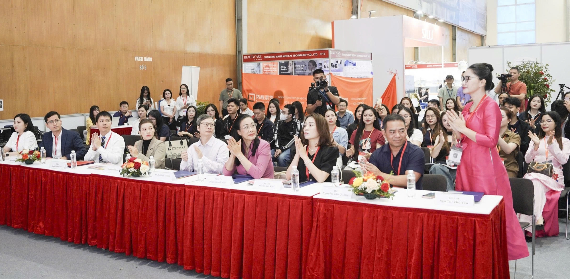 Tìm cách chuẩn hóa ngành da liễu - thẩm mỹ tại Việt Nam - 1