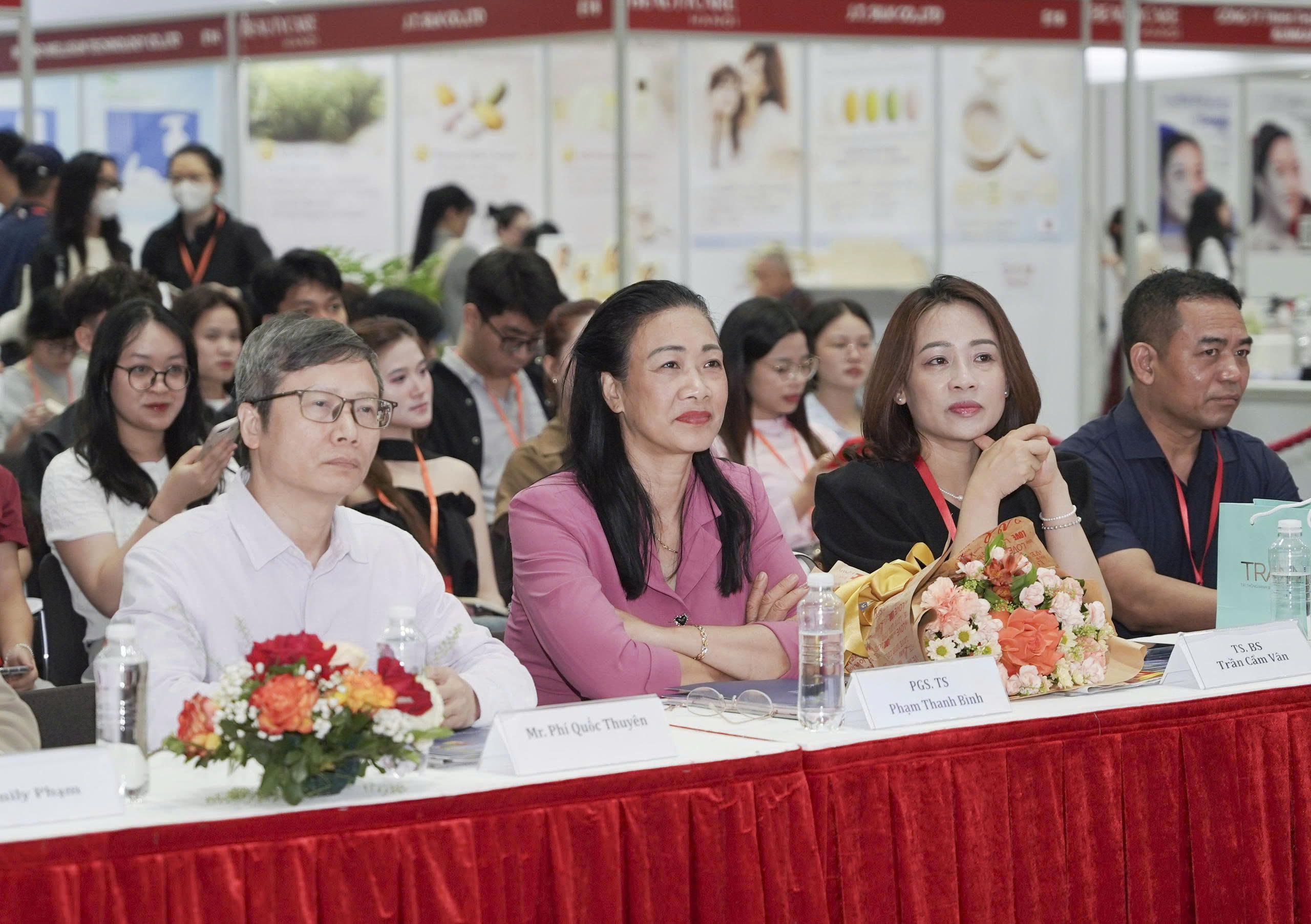 Tìm cách chuẩn hóa ngành da liễu - thẩm mỹ tại Việt Nam - 2