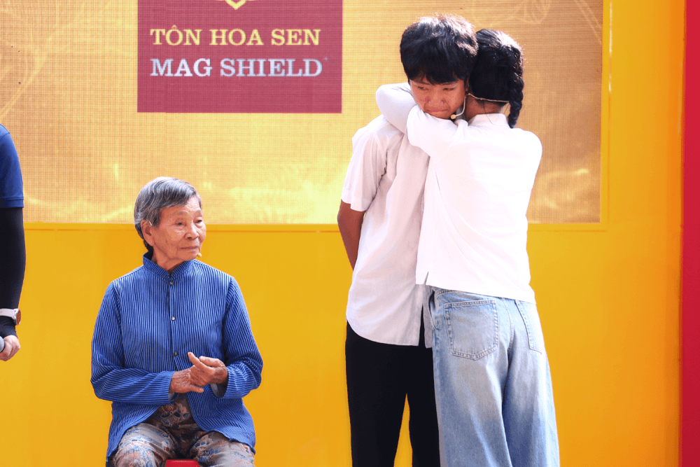 Đại Nghĩa, Nguyễn Đình Vũ, Phương Anh Bolero nghẹn ngào trước cậu bé 13 tuổi nương tựa ông bà cố lớn tuổi - 5