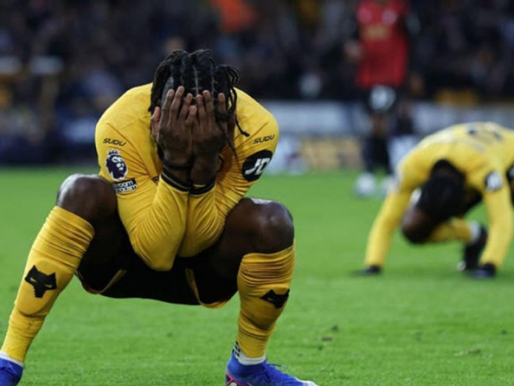 Ngoại hạng Anh sắp có đội xuống hạng đầu tiên: Bên bờ vực thẳm