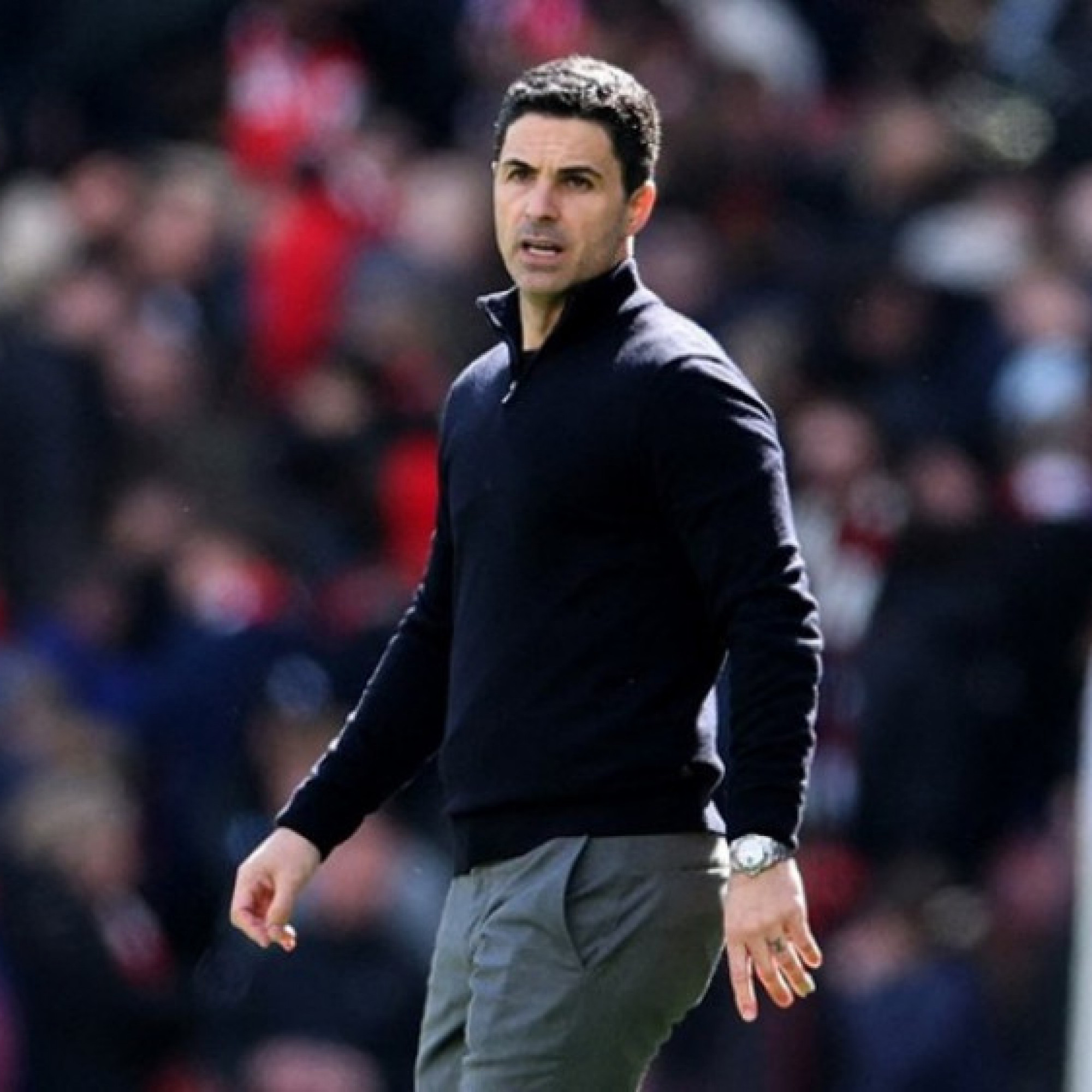 - Arteta tuyên bố Arsenal sẽ "tất tay" trước Man City, bác bỏ "dựng xe buýt"