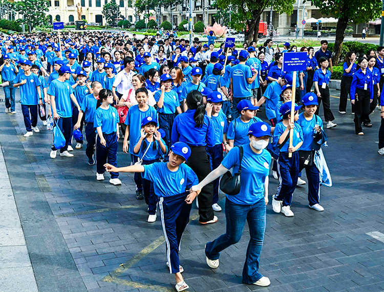 Du lịch biển - Ngày Người khuyết tật Việt Nam: Cam kết bằng hành động để không ai bị bỏ lại