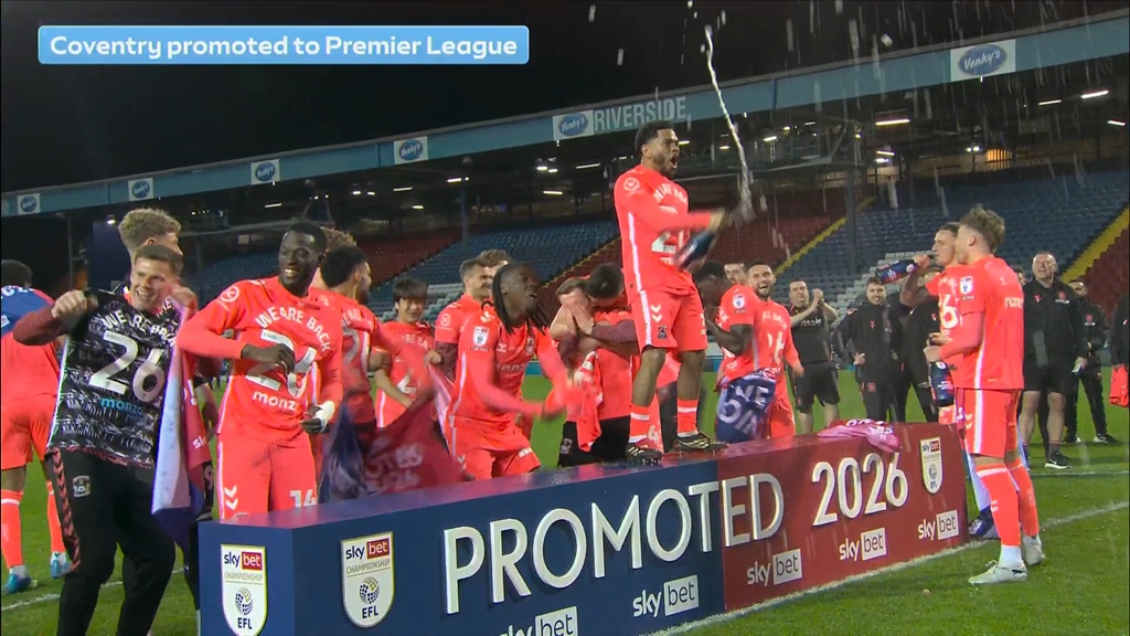 HLV Lampard và CLB Coventry đoạt tấm vé trở lại Ngoại hạng Anh đầu tiên sau 25 năm - 1