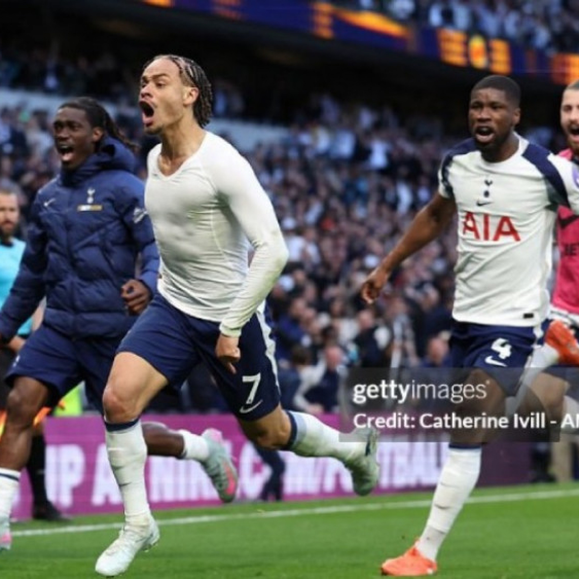  - Nóng bảng xếp hạng Ngoại hạng Anh: Tottenham lâm nguy