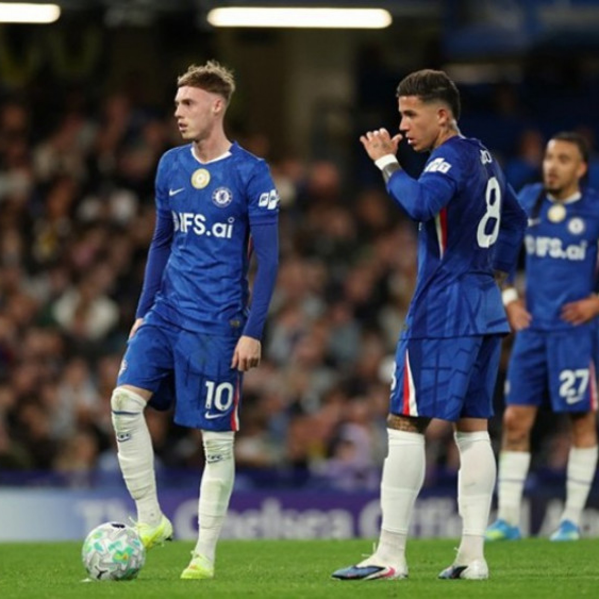  - Chelsea lập kỷ lục buồn 28 năm: HLV Rosenior vẫn tin vào cửa dự Cúp C1