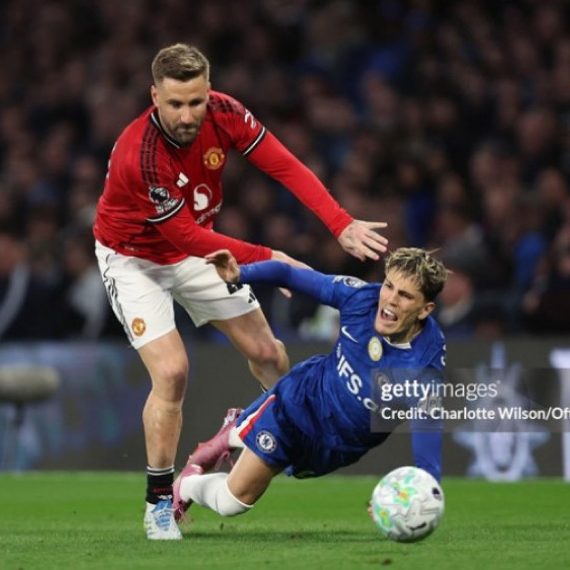  - Garnacho thành thảm họa ở Chelsea, dàn sao MU đồng loạt "cà khịa"