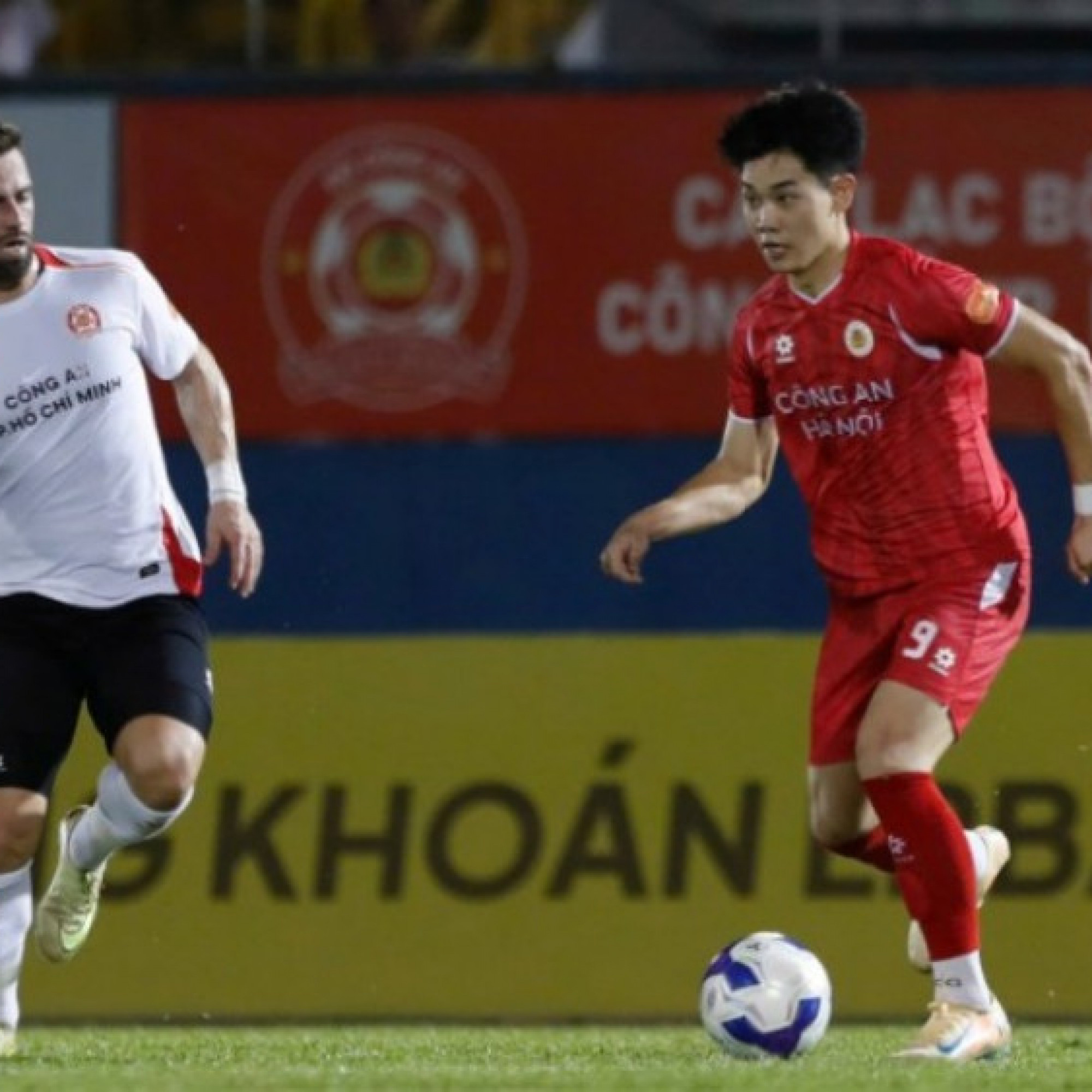  - Video bóng đá Công an TP HCM - Công an Hà Nội: Áp đảo hoàn toàn, Đình Bắc tỏa sáng (V-League)