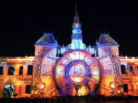  - Khi trụ sở UBND TP.HCM trở thành điểm tham quan