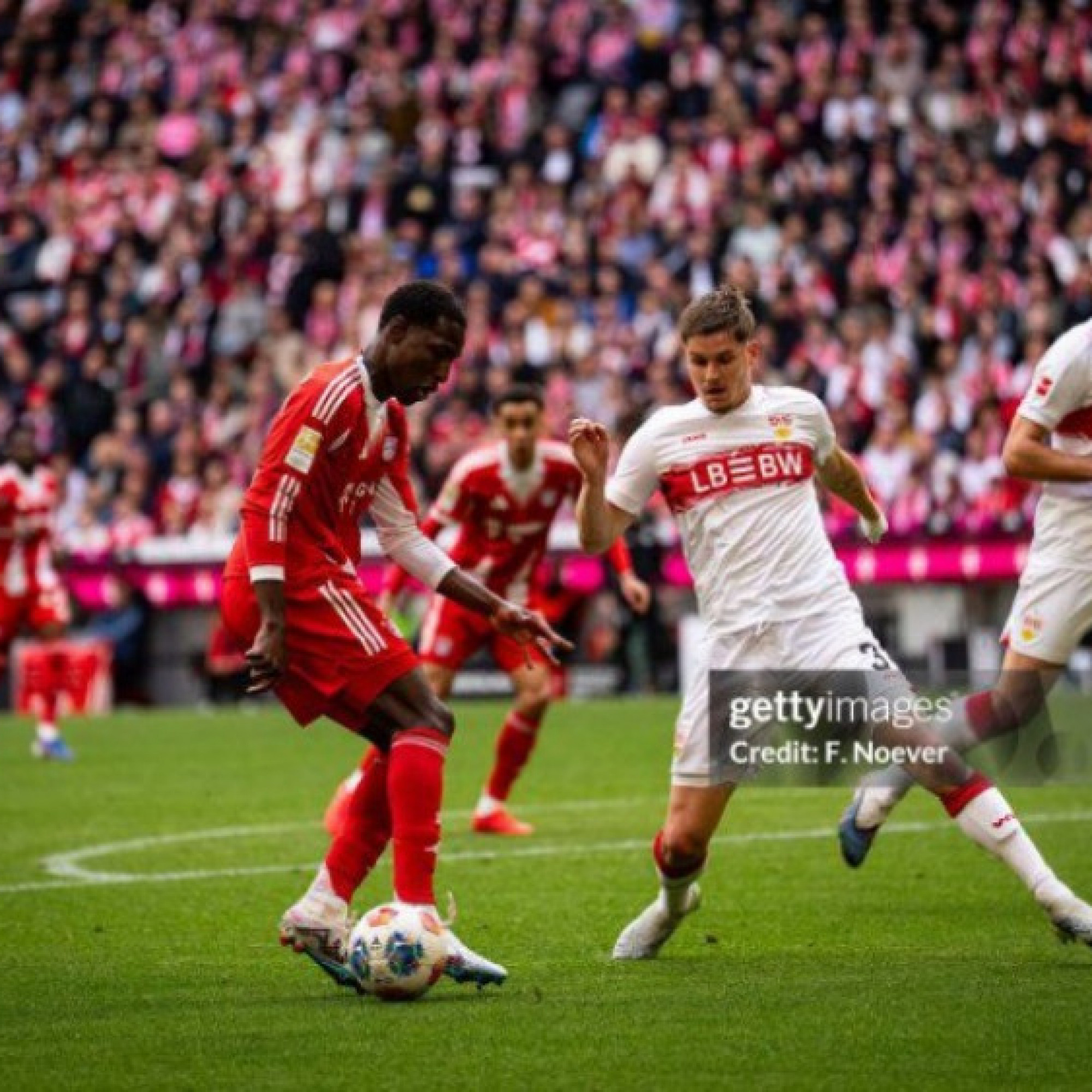  - Video bóng đá Bayern Munich - Stuttgart: Jackson tỏa sáng (Bundesliga)