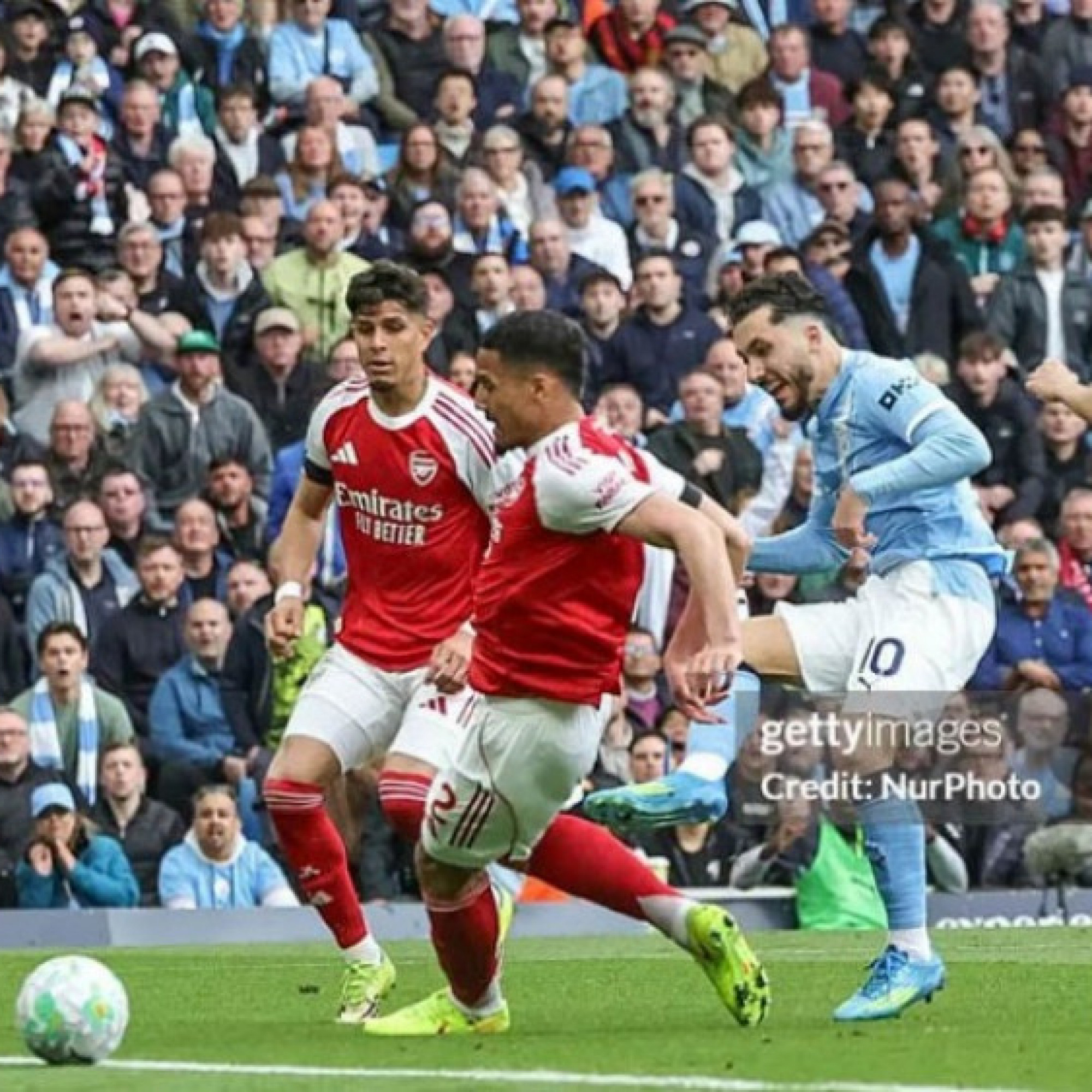  - Cherki hóa Messi biến dàn sao Arsenal thành trò hề, fan Man City chế giễu "Pháo thủ"