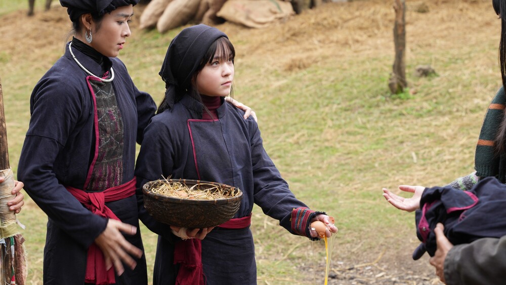 Phí Phông: Quỷ Máu Rừng Thiêng đạt hơn 70 tỷ sau 3,5 ngày chiếu sớm, ghi nhận 4 kỷ lục “vô tiền khoáng hậu” - 2