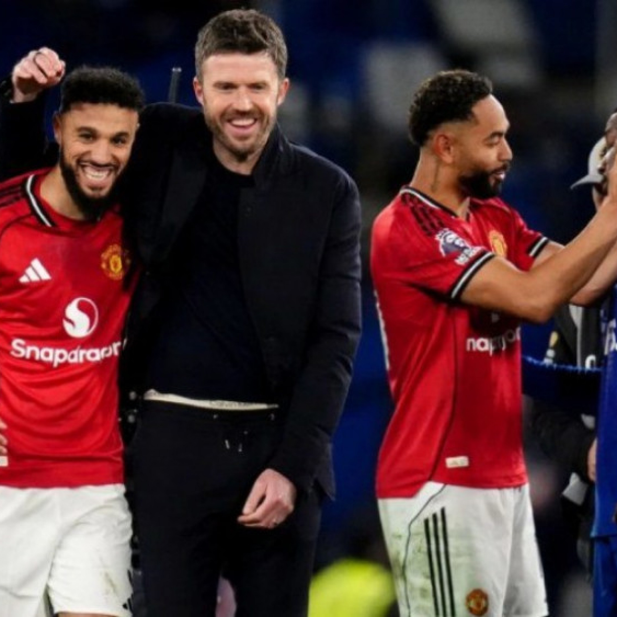  - Tiếc nuối MU đáng lẽ bằng điểm Arsenal & đua vô địch Ngoại hạng Anh: Nguyên nhân bất ngờ