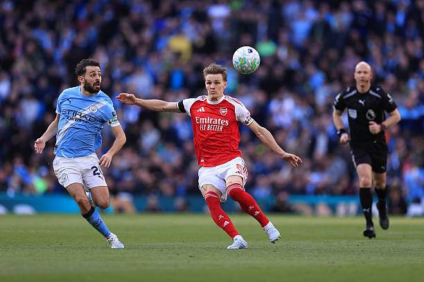 3 yếu tố quyết định cuộc đua vô địch Arsenal - Man City - 4