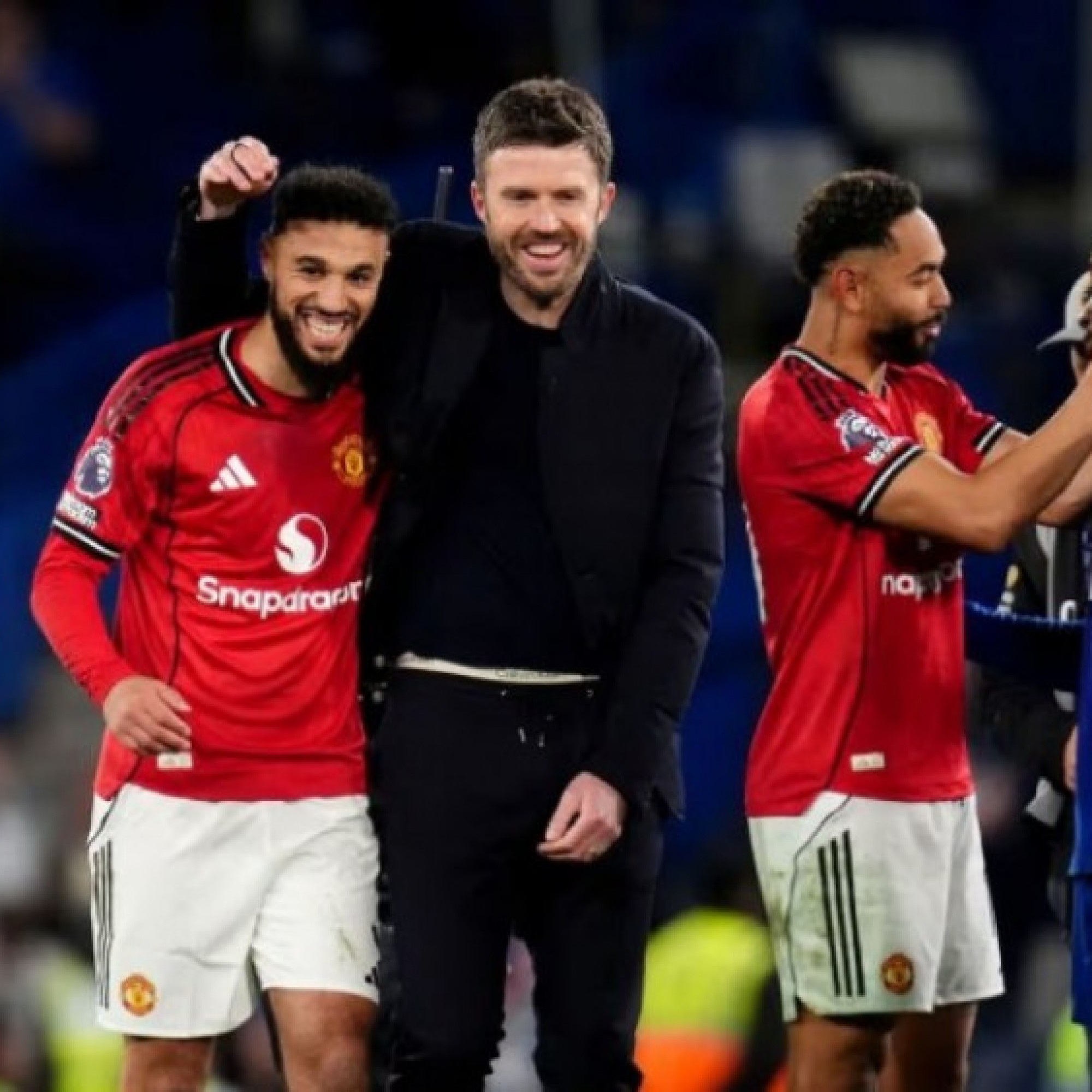  - MU yên tâm vé dự Cúp C1, thầy trò Carrick định đoạt ở derby nước Anh gặp Liverpool