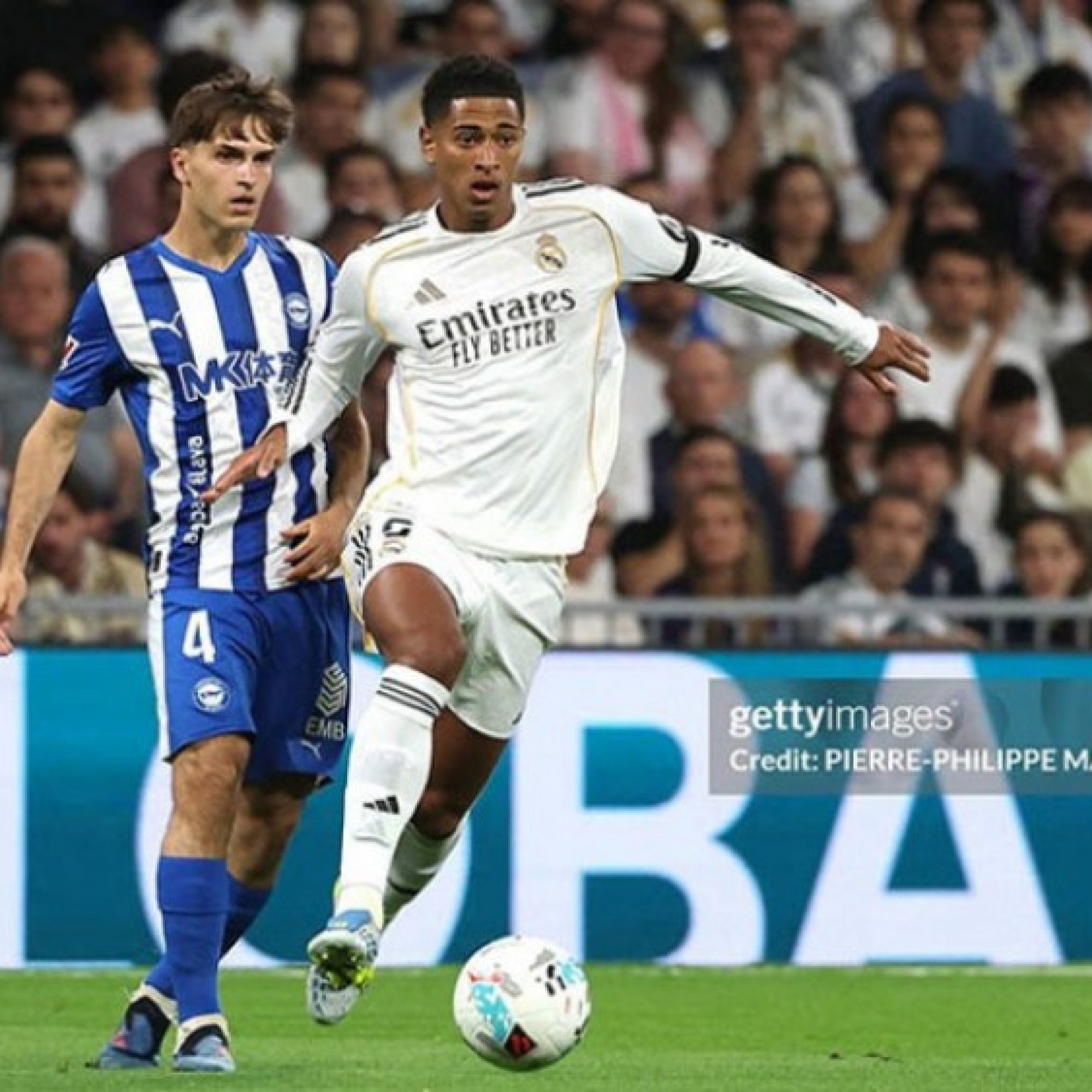  - Video bóng đá Real Madrid - Alaves: "Kền kền trắng" phô diễn sức mạnh (La Liga)