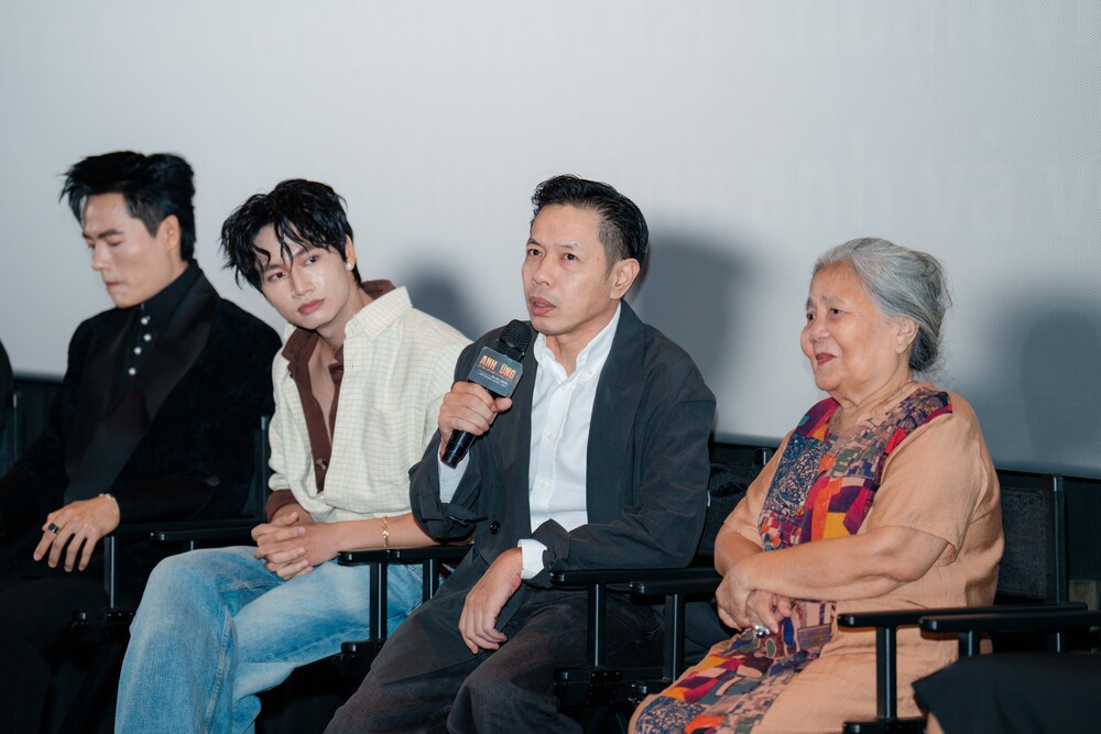 Thái Hòa hé lộ sự cố 18+ trong "Anh Hùng", khiến một bạn diễn nữ sợ hết hồn - 3