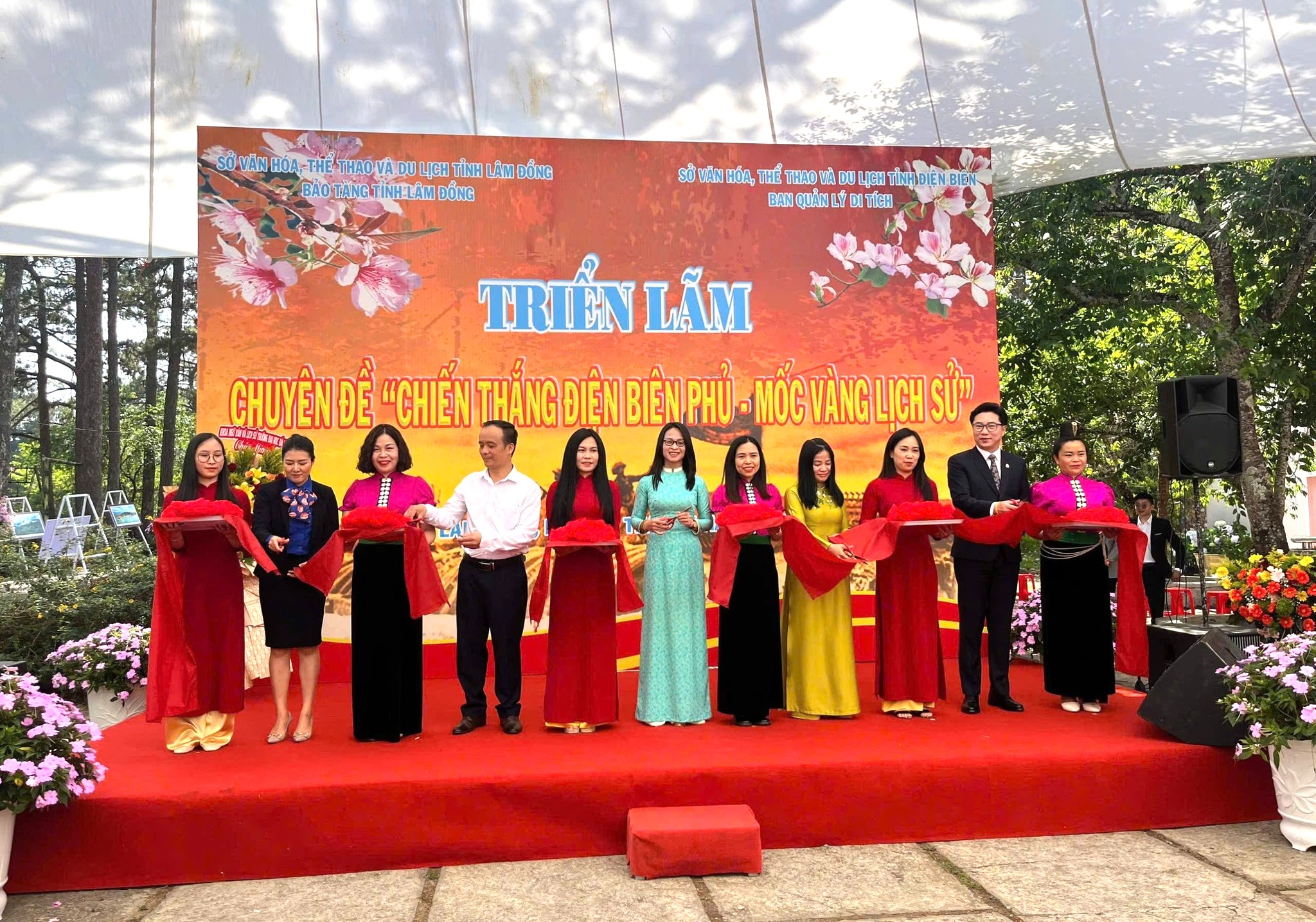 Triển lãm hình ảnh, tư liệu về Chiến dịch Điện Biên Phủ tại Đà Lạt - 1