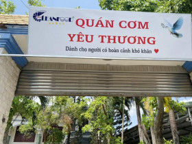 Sự kiện đặc sắc - Quán cơm Yêu Thương trong khuôn viên nhà của tổng giám đốc