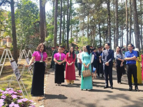 Sự kiện đặc sắc - Triển lãm hình ảnh, tư liệu về Chiến dịch Điện Biên Phủ tại Đà Lạt