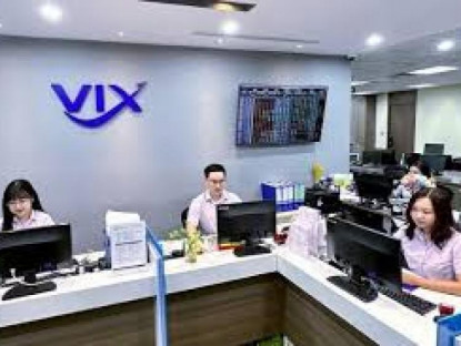 Tin trong nước - Lợi nhuận chứng khoán VIX bốc hơi 63% giữa bão tự doanh