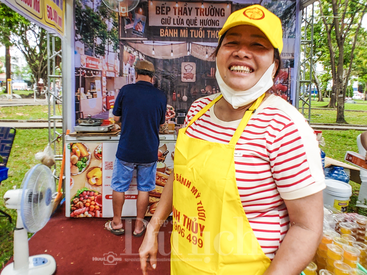 “Tung lò mò” lần đầu xuất hiện: Làn gió lạ giữa vạn bánh mì quen - 5