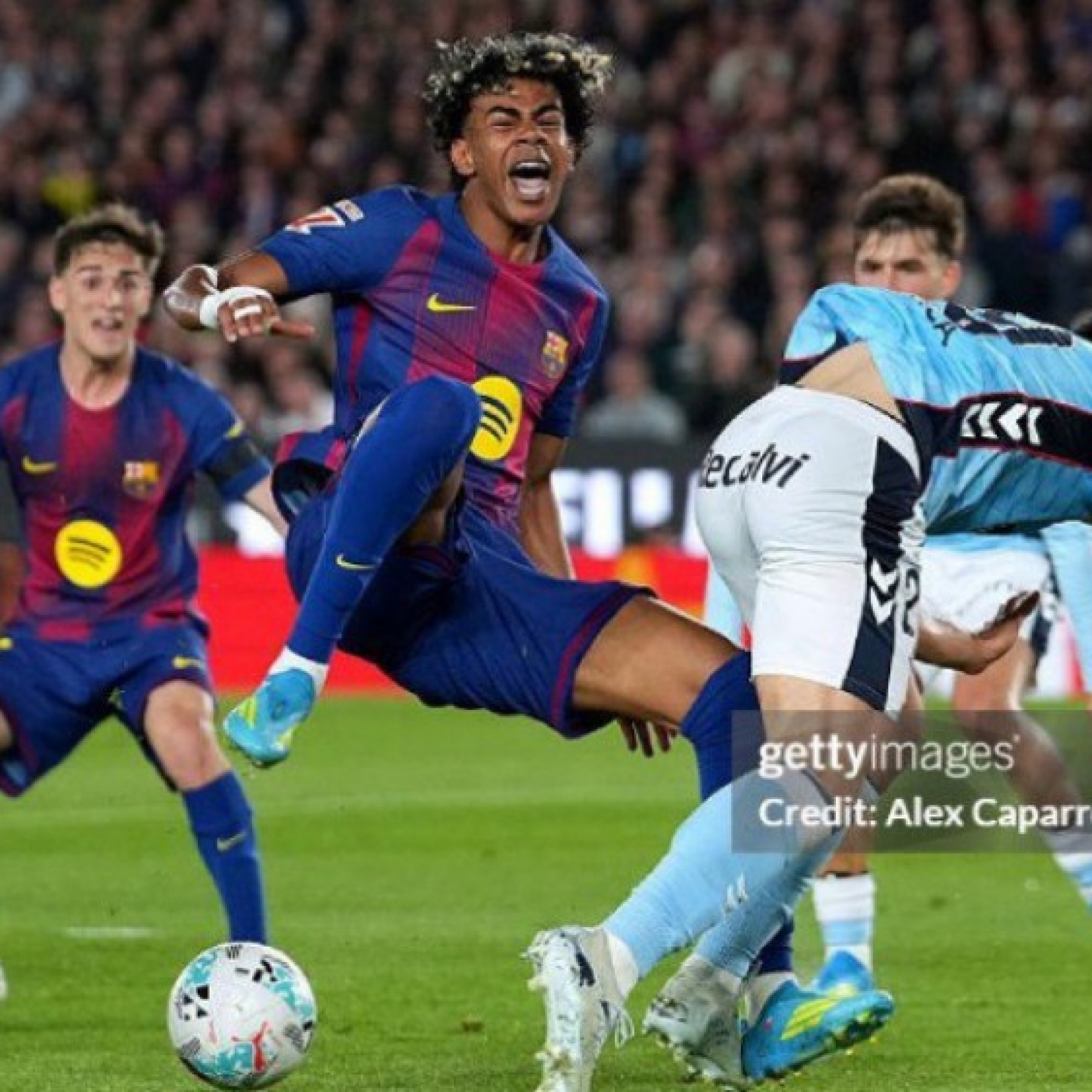  - Yamal đổ gục vì chấn thương, thảm họa khi Siêu kinh điển và World Cup cận kề