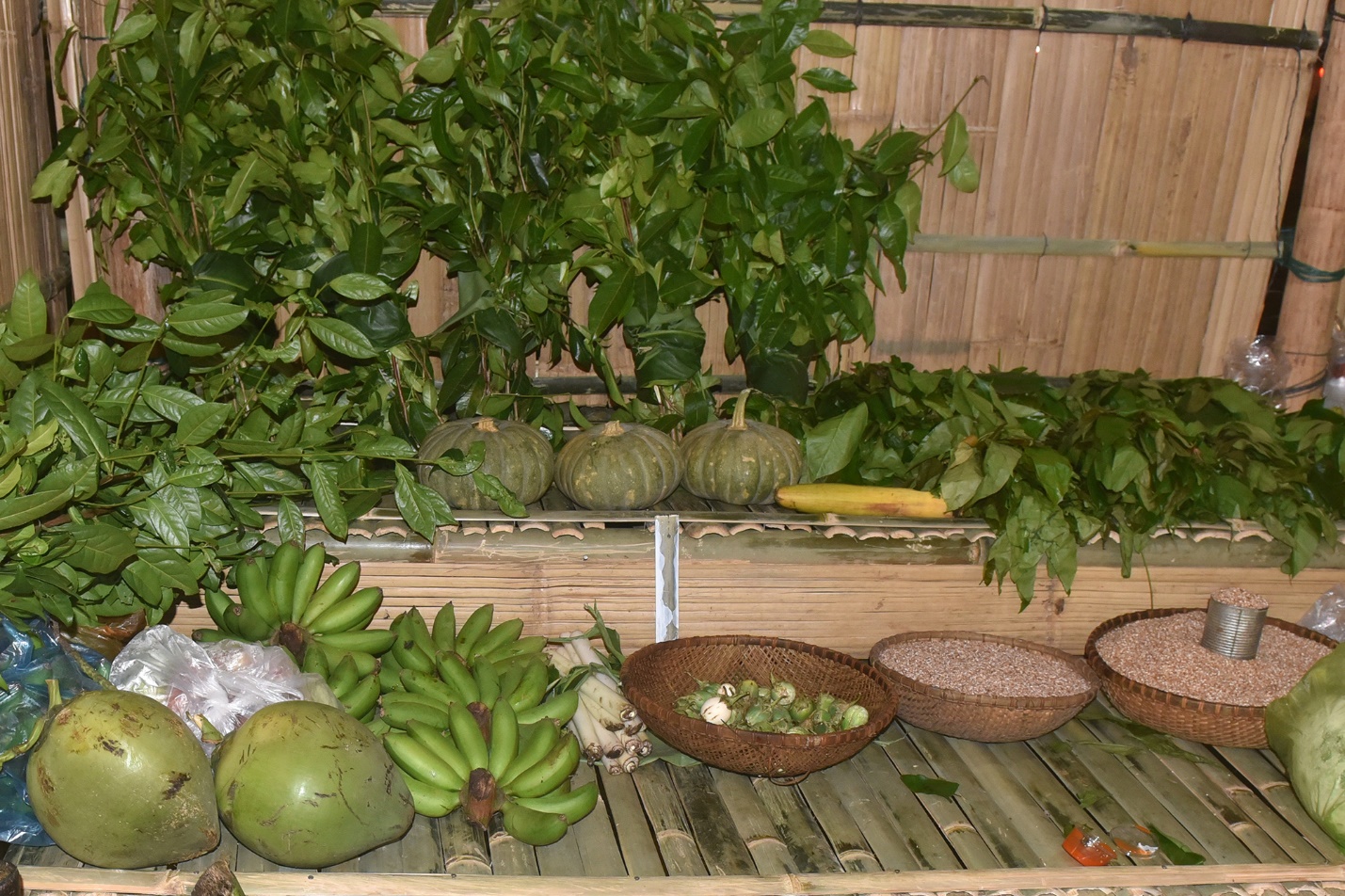 khong gian van hoa  doc dao o cho phien son tay thuong - 4