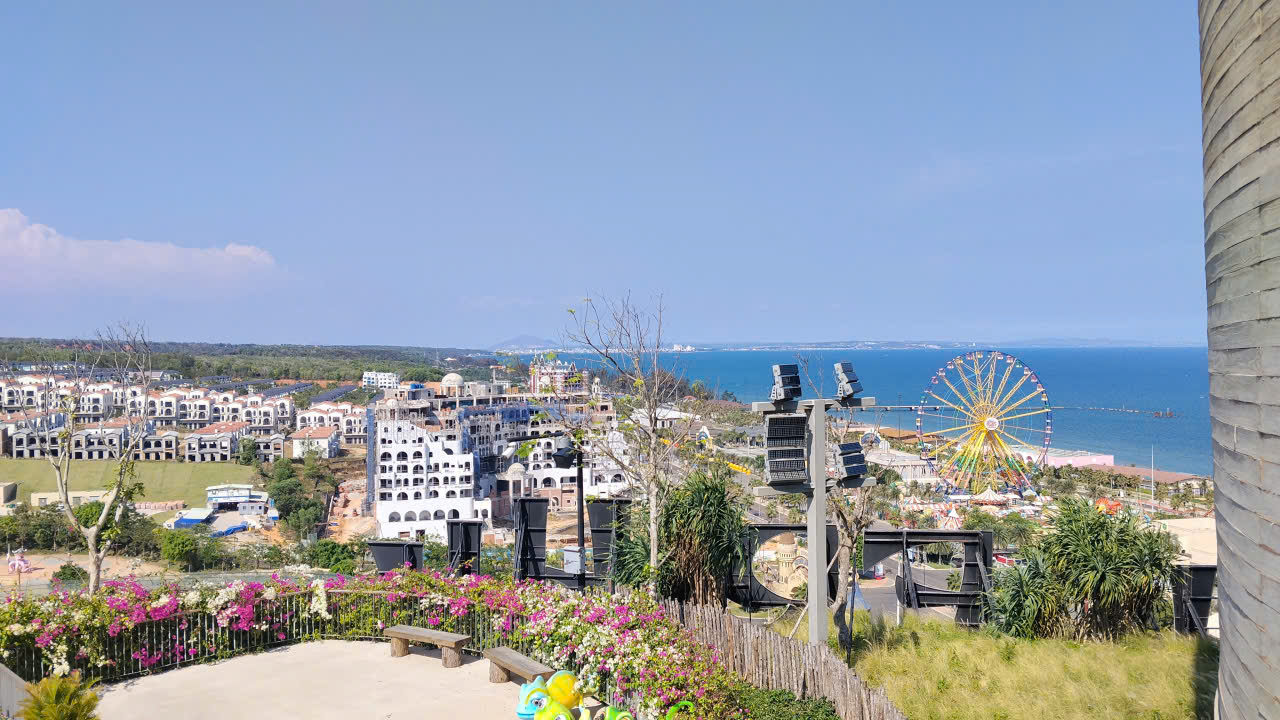 Vùng biển Lâm Đồng xuất hiện mô hình check-in mới lạ - 4