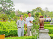  - Vào chốn Hoàng cung, ngắm phong lan, cây kiểng, đá cảnh 3 miền