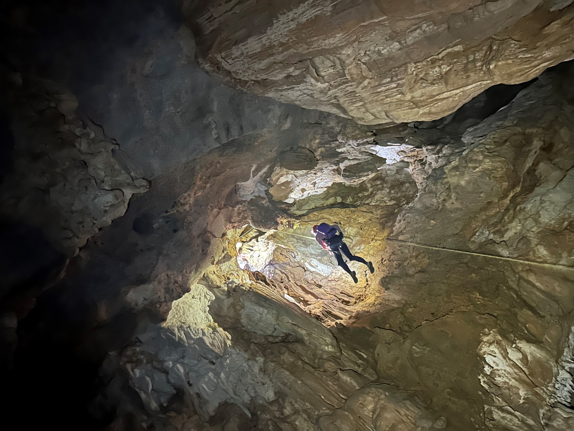 Công bố phát hiện nhiều hang động mới ở Vườn quốc gia Phong Nha - Kẻ Bàng - 5