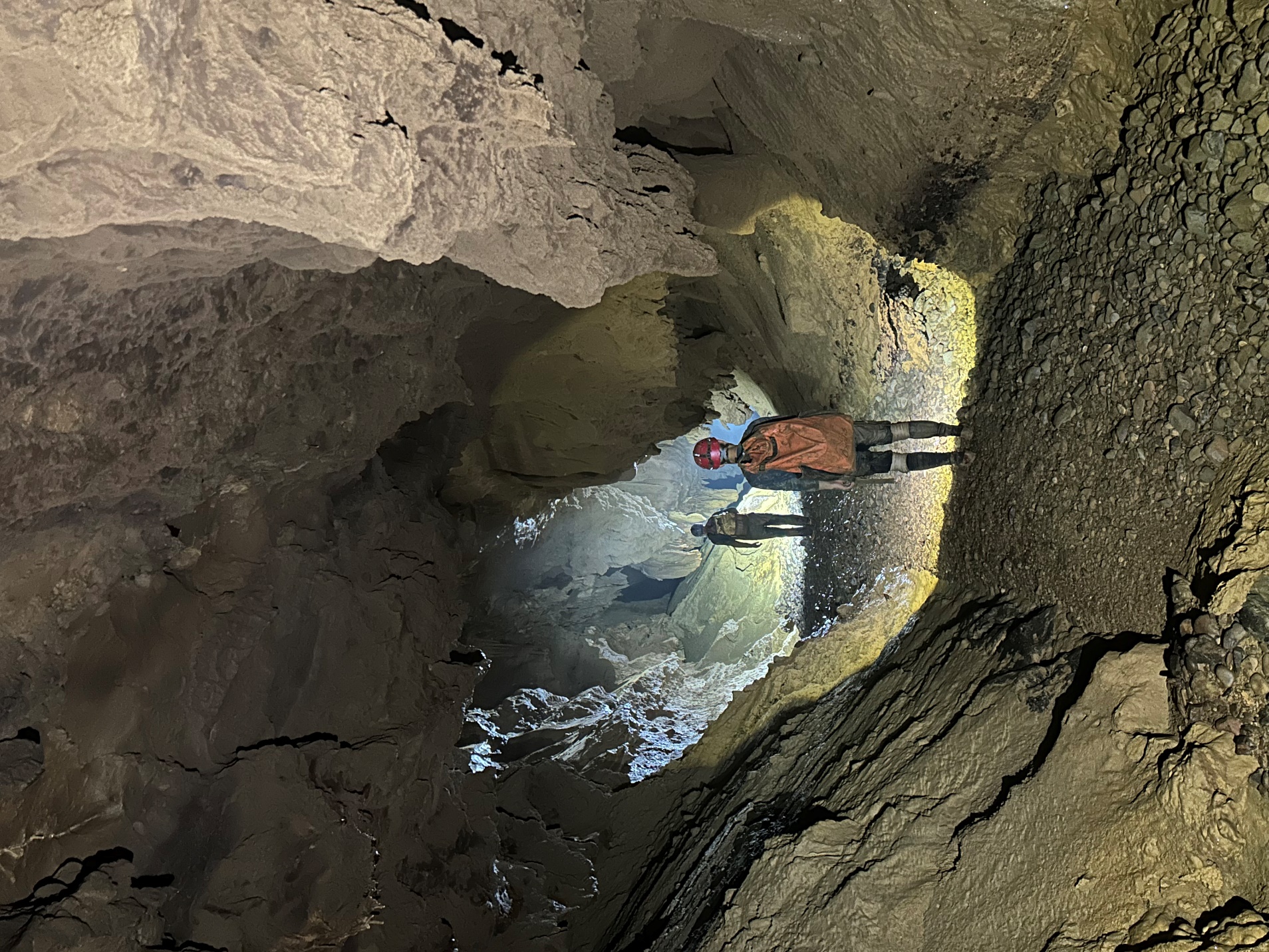 Công bố phát hiện nhiều hang động mới ở Vườn quốc gia Phong Nha - Kẻ Bàng - 4