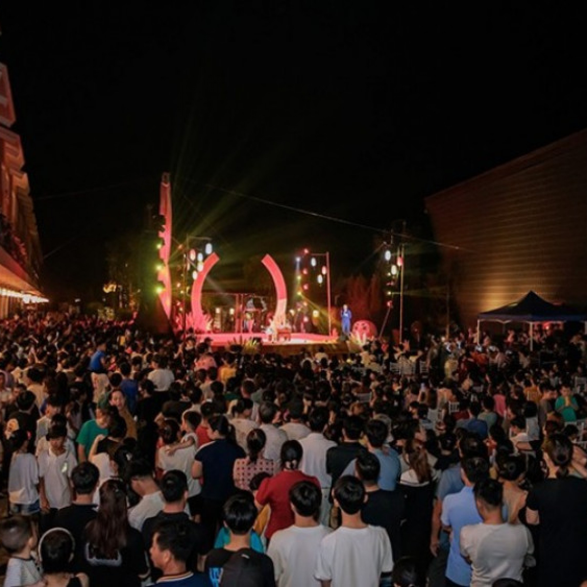  - Thanh Thủy “đổi nhịp” với chợ đêm nông sản và chuỗi lễ hội 9 ngày