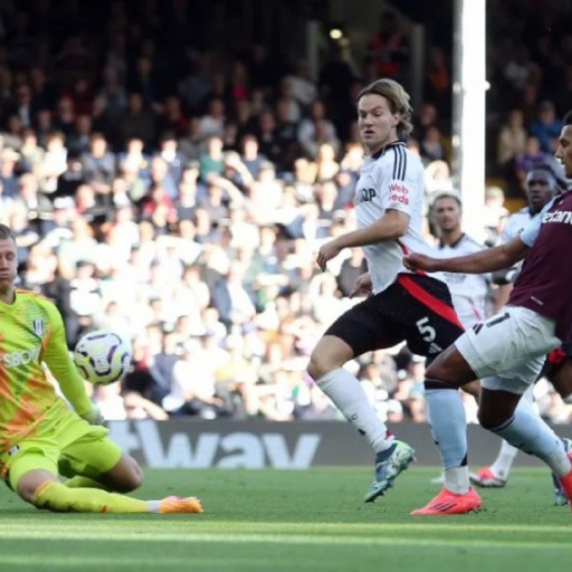  - Trực tiếp bóng đá Fulham - Aston Villa: Watkins đá chính, tiếp đà phong độ cao (Ngoại hạng Anh)